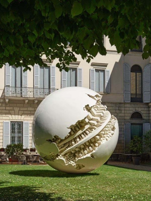 ARTEit's tweet photo. Oltre la superficie. Cent’anni di Arnaldo Pomodoro in mostra a Milano  https://t.co/VhQuiLUAne https://t.co/TENtgiPUqW