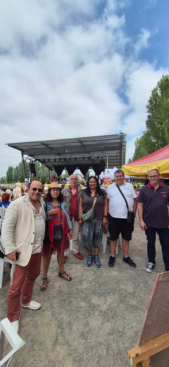 JeanVialaret's tweet photo. Des lotois au meeting regional de Fabien Roussel a Pechbounnieu https://t.co/TXSrA9H0JE