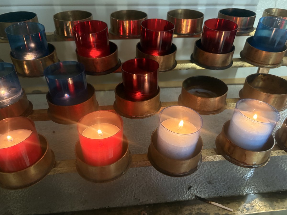 mtully21's tweet photo. I actually DID light candles here in #Cooley for all who have been so lovely and kind on this crazy platform…thinking especially of those with burdens too heavy to carry alone. https://t.co/DD3hKvji57