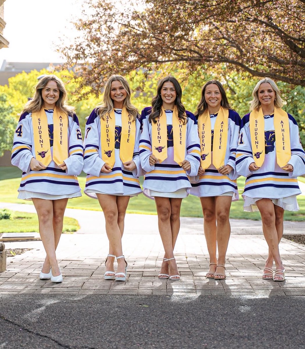 WCHA_WHockey's tweet photo. Proud of all our WCHA Grads 🎓🏒👏

Pt 2️⃣ https://t.co/kpb57snlqG