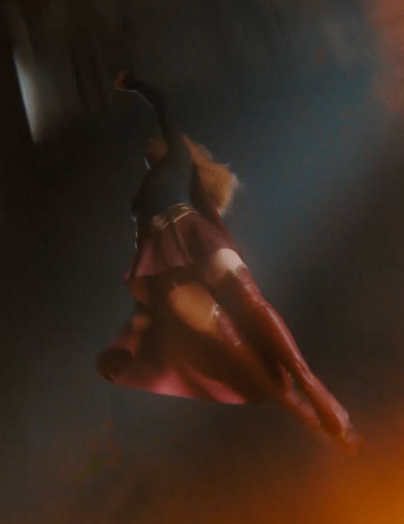 DCUBrief's tweet photo. Can't get over how amazing the DCU Supergirl costume looks https://t.co/hMEVIu6PKr