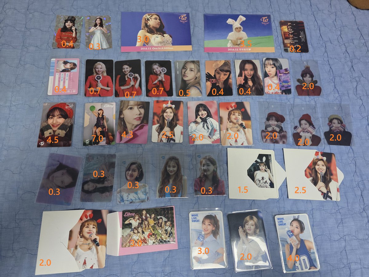 TwiceOnceLove_'s tweet photo. ★트와이스 포카★  
트와이스 포토카드 판매 합니다!!  
사진 확인후 DM주세요  
Dm확인 몇시간 뒤에 합니다!!
TWICE photo cards are on sale!!
Please check the picture and give me a dm
Dm check  a few hours later!!

 #트와이스포카 #트와이스포토카드 #TWICEPHOTOCARD https://t.co/6TdoiBsk5Z