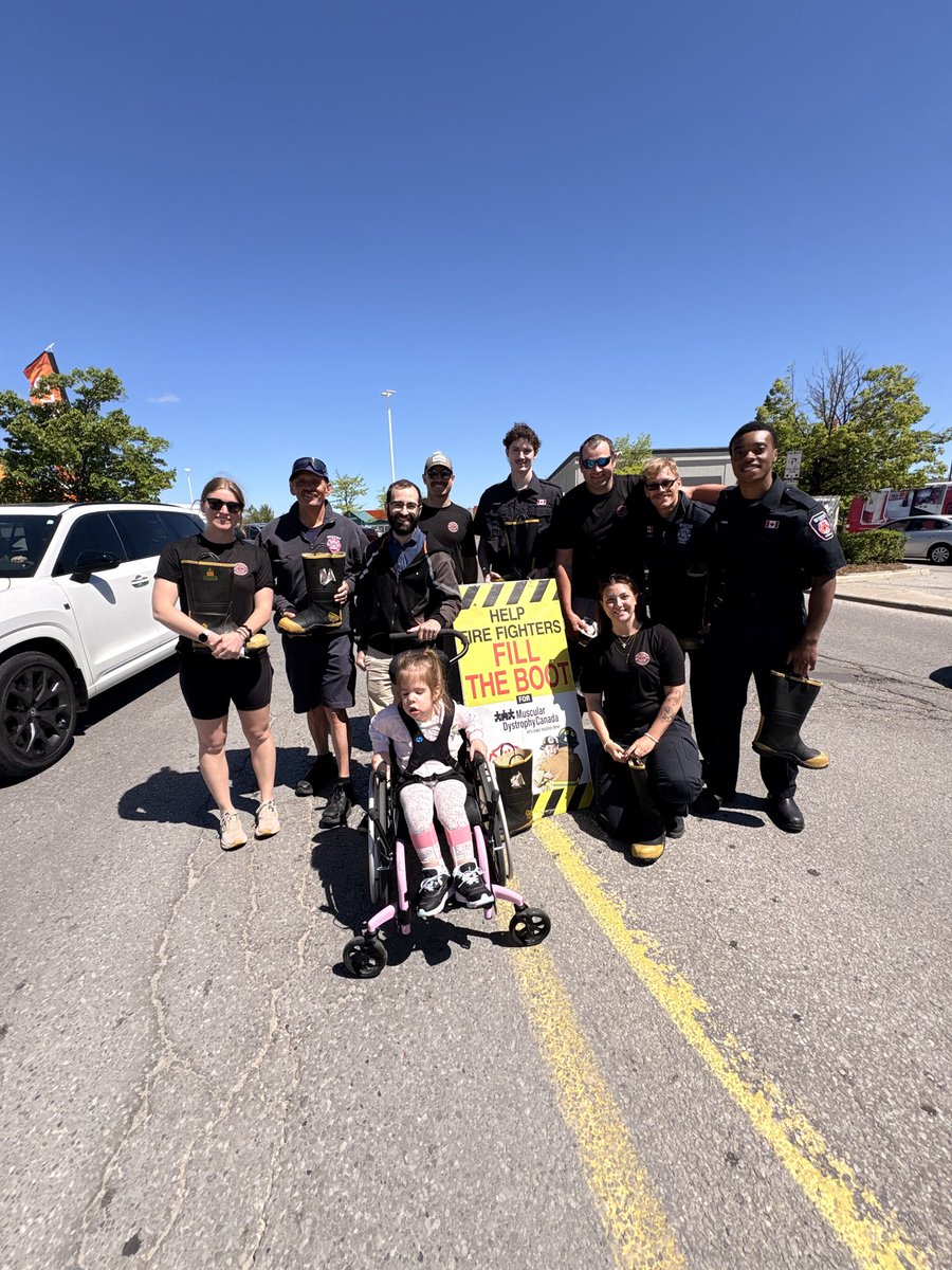 WPFFAL2036's tweet photo. We had a wonderful time meeting this years Region of Durham Walk & Roll for Muscular Dystrophy Canada Ambassador Delilah today!
Thank you Delilah for all of the work you do spreading awareness and inspiring us & others to give back to their community!
#filltheboot
@MD_Canada https://t.co/733hfOnwn4