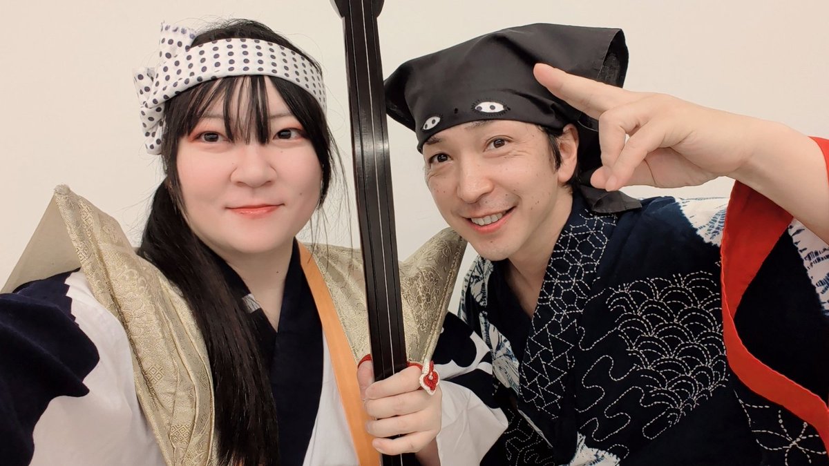 chaki_kirigakre's tweet photo. #まるっと秋田博2026
たくさんのご声援、ありがと羽後ざいました🫶
心臓がバクバクしないタイプの緊張に見舞われ、皆さんから「珍しい顔」といじられ、
ようやく緊張の糸がほどけました🔰
始終おかげさまに支えられた未熟な偲びのましろの音、昨年このイベントの朝に旅立たれたBHさんにも捧げます🌕️ https://t.co/XQmmdn4HjF