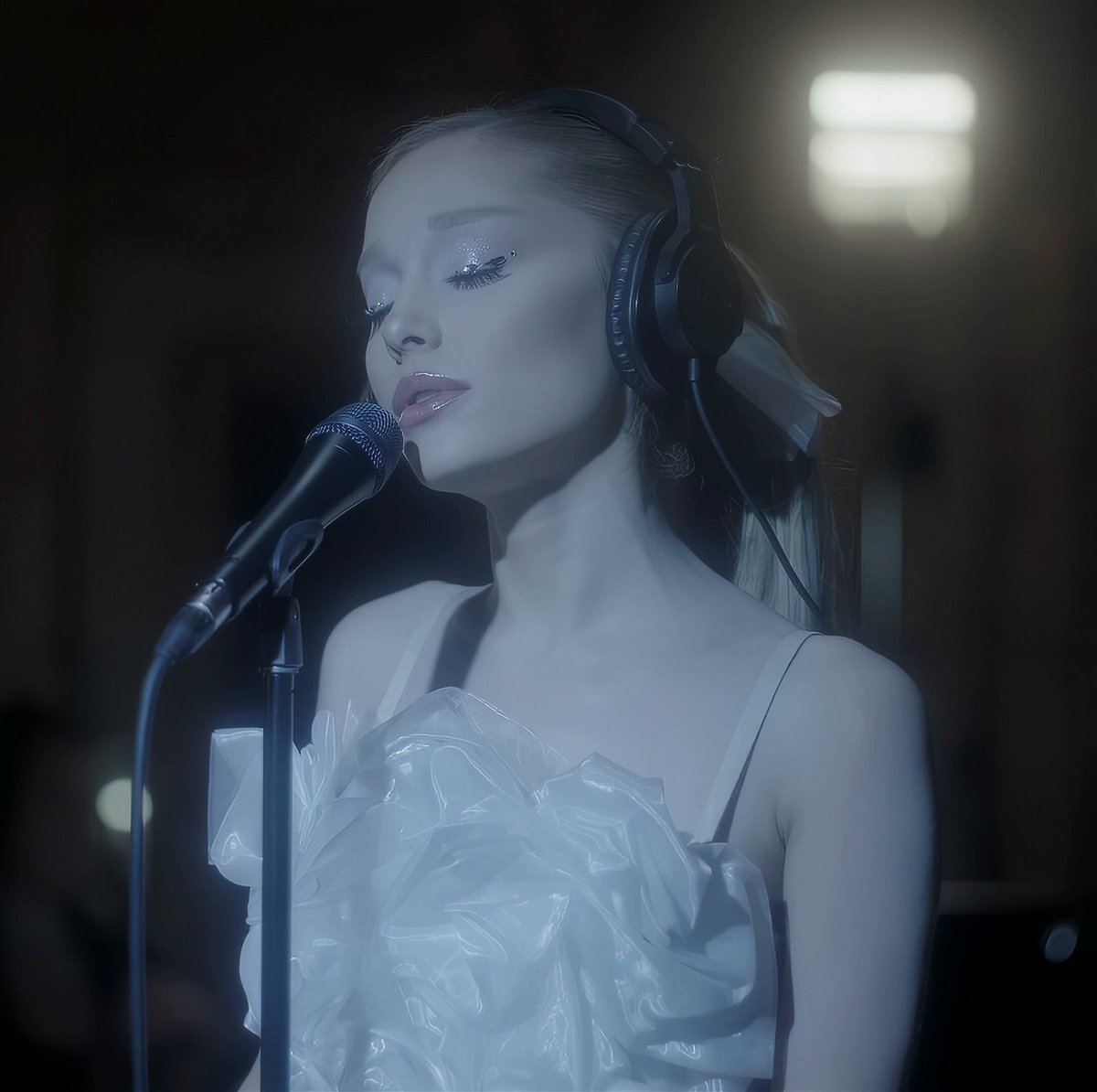 Ariana Daily Data tweet media