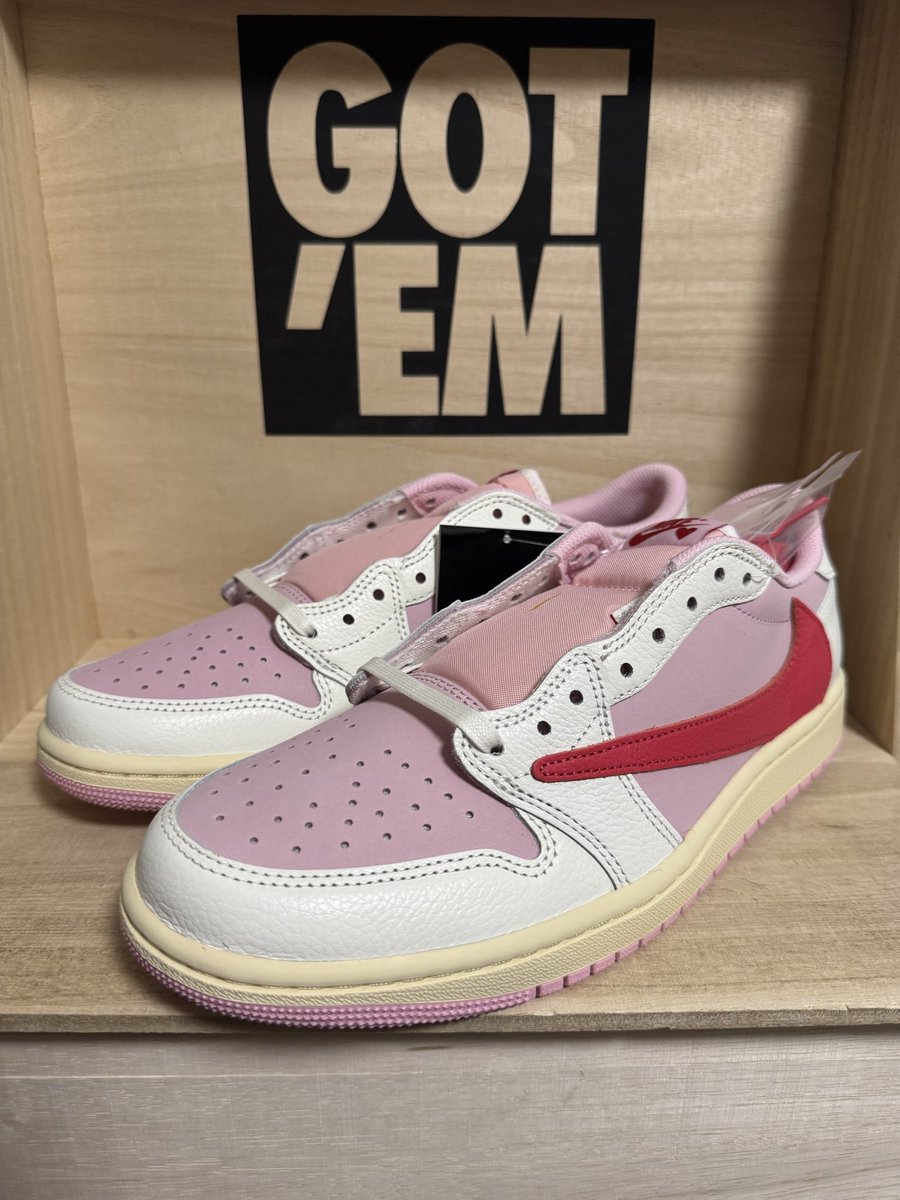 ma_shadon's tweet photo. Travis Scott × Nike Air Jordan 1 Retro Low OG "Sail/Tropical Pink"

スニパス&amp;WORKSOUTさんでW当選😍
セイルの方も欲しかった😭

続く…🤣 https://t.co/mnC6VCkFnN