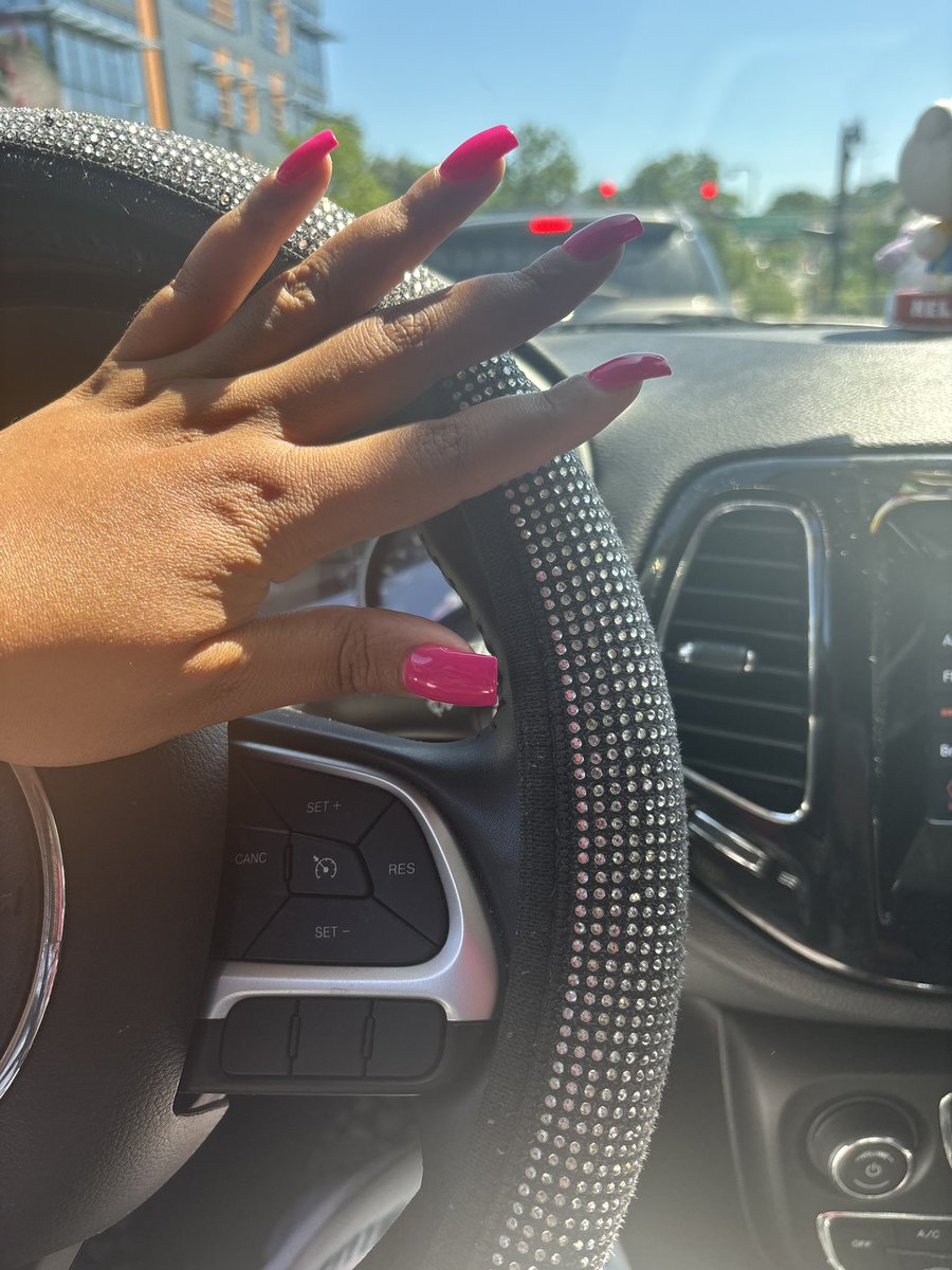 Pretty_Cubana85's tweet photo. A little nail inspiration 💅
#nails #summerready 
#SaturdayMorning #dmv #nailtech #barbiepink https://t.co/sl4dUy8gJB
