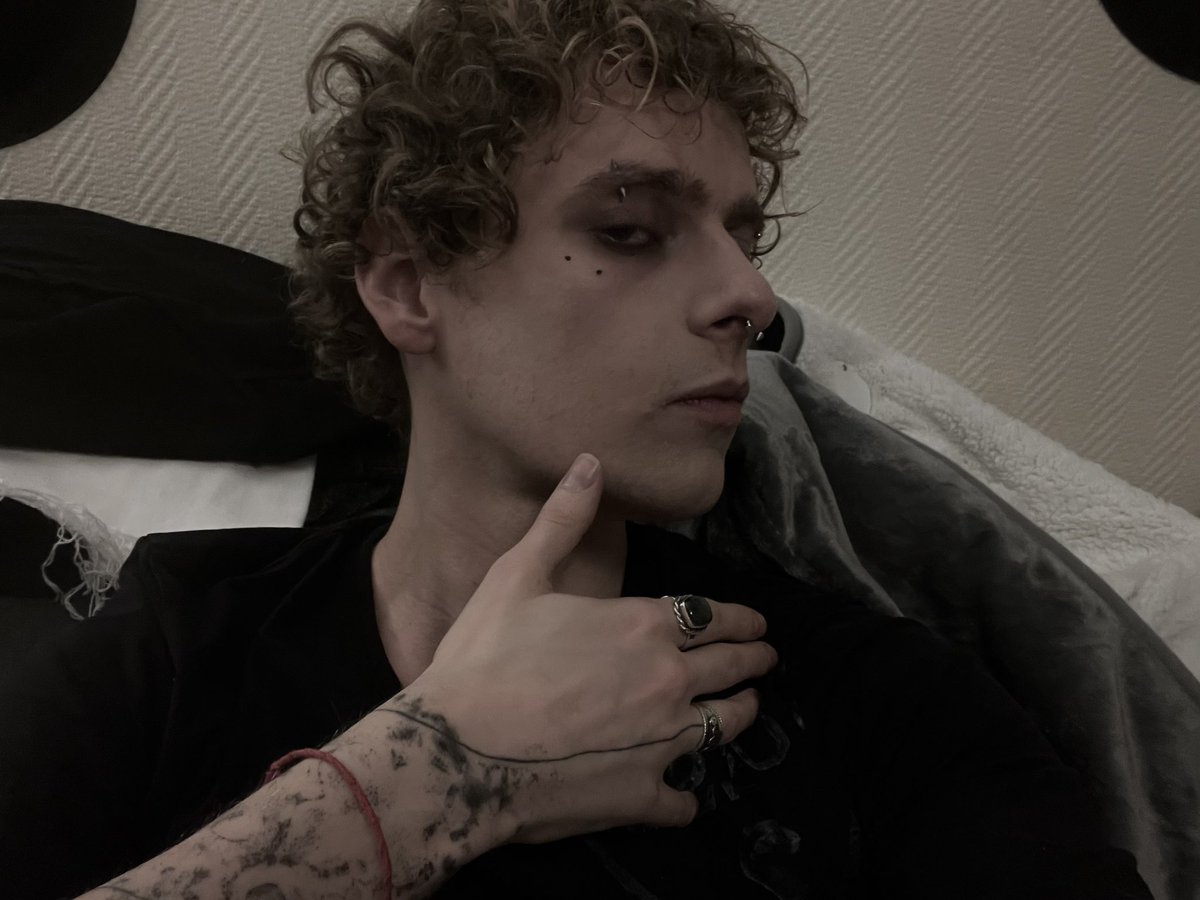 𝖙𝖍𝖔𝖒𝖆𝖘 tweet media