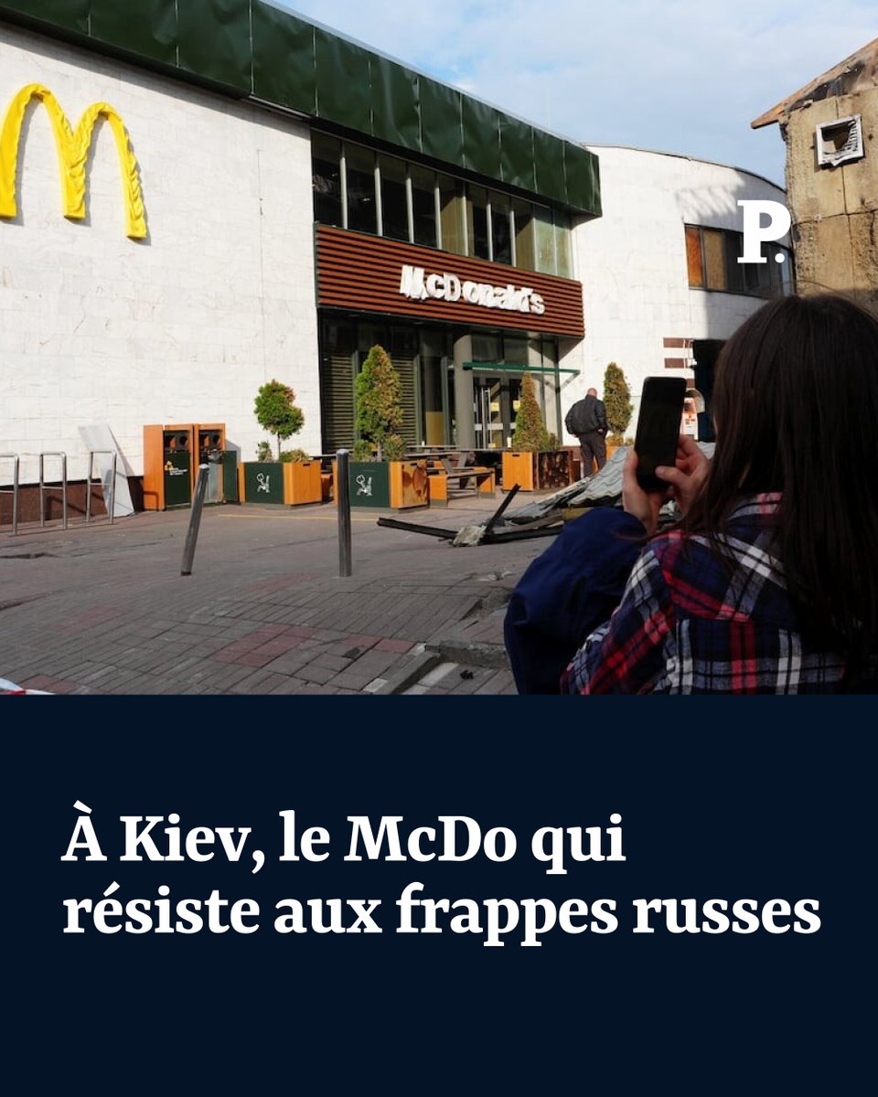 Le Point tweet media
