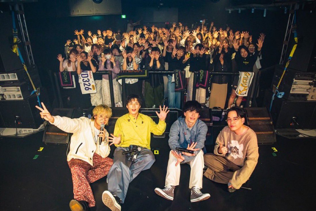 61hrk16's tweet photo. マジナン流れた瞬間、ｷﾀ━━(◍°꒳​°◍)━━ｯ!!!!ってまた悲鳴🤣
ヘドバン激しすぎてもやは最初と髪型変わってるとゆーね😂
今日も安定に巻き込み成功✌️
 #WITHDOM #リリースツアー https://t.co/fnIVciwajp