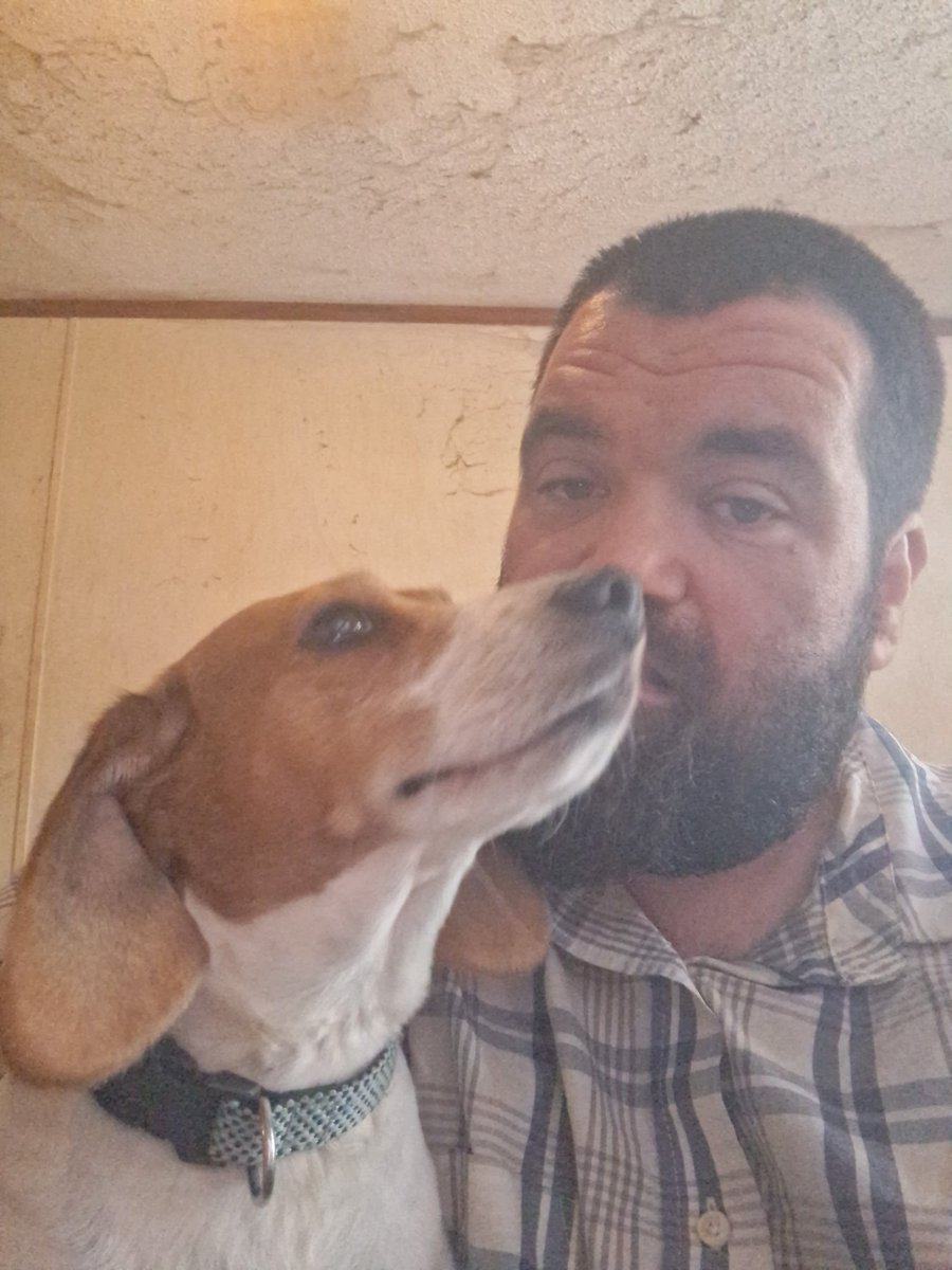 CallaisDwight's tweet photo. See hates to take pictures with me I don't blame her https://t.co/6uwkbVZMCS