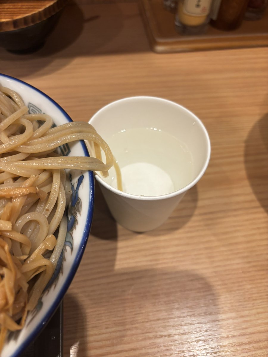 フジレン tweet media