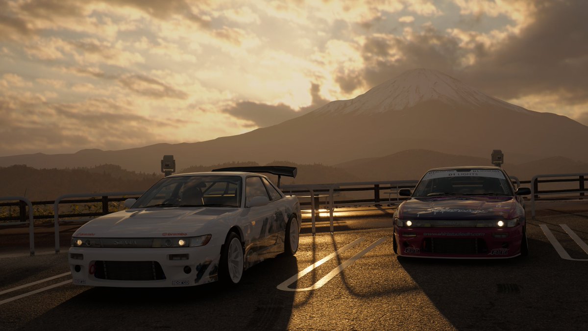 Hadukenn_'s tweet photo. Forza is unbeatable for the group photo hangs 

#ForzaHorizon６ https://t.co/RB168iN3ZT