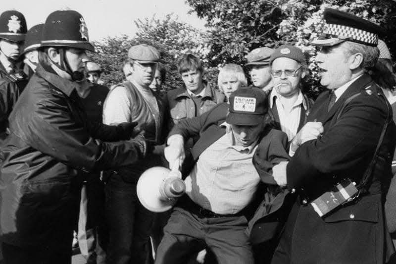 InWicc's tweet photo. On this day in 1984, Arthur Scargill was arrested at Orgreave.
Fighting for the future of the miner's jobs and the rights of workers everywhere. https://t.co/2fxNZroGhO