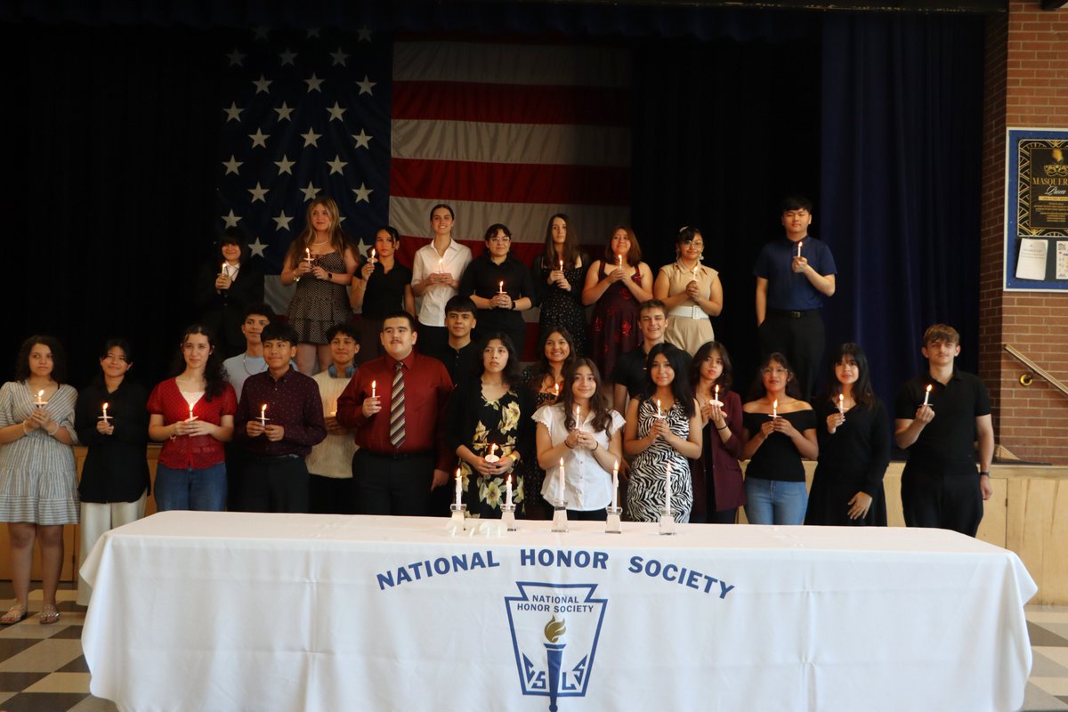 RickoverNavalHS's tweet photo. 2026 National Honor Society inductions--Congratulations to our academic leaders! @ChiPubSchools #NHS @NatHonorSociety https://t.co/QRbjoPGOws