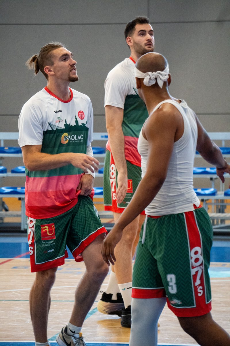 caja87basket's tweet photo. 👋 ¡𝐇𝐨𝐥𝐚, 𝐒𝐚 𝐏𝐞𝐝𝐫𝐞𝐫𝐚! 

Los nuestros ya prueban los aros del pabellón de Sant Antoni. En poco menos de hora y media, final en tierras pitiusas. 

¡Vamos con todo! 

#ElijoCreer #ItsNow https://t.co/k2K0Rm0wIq