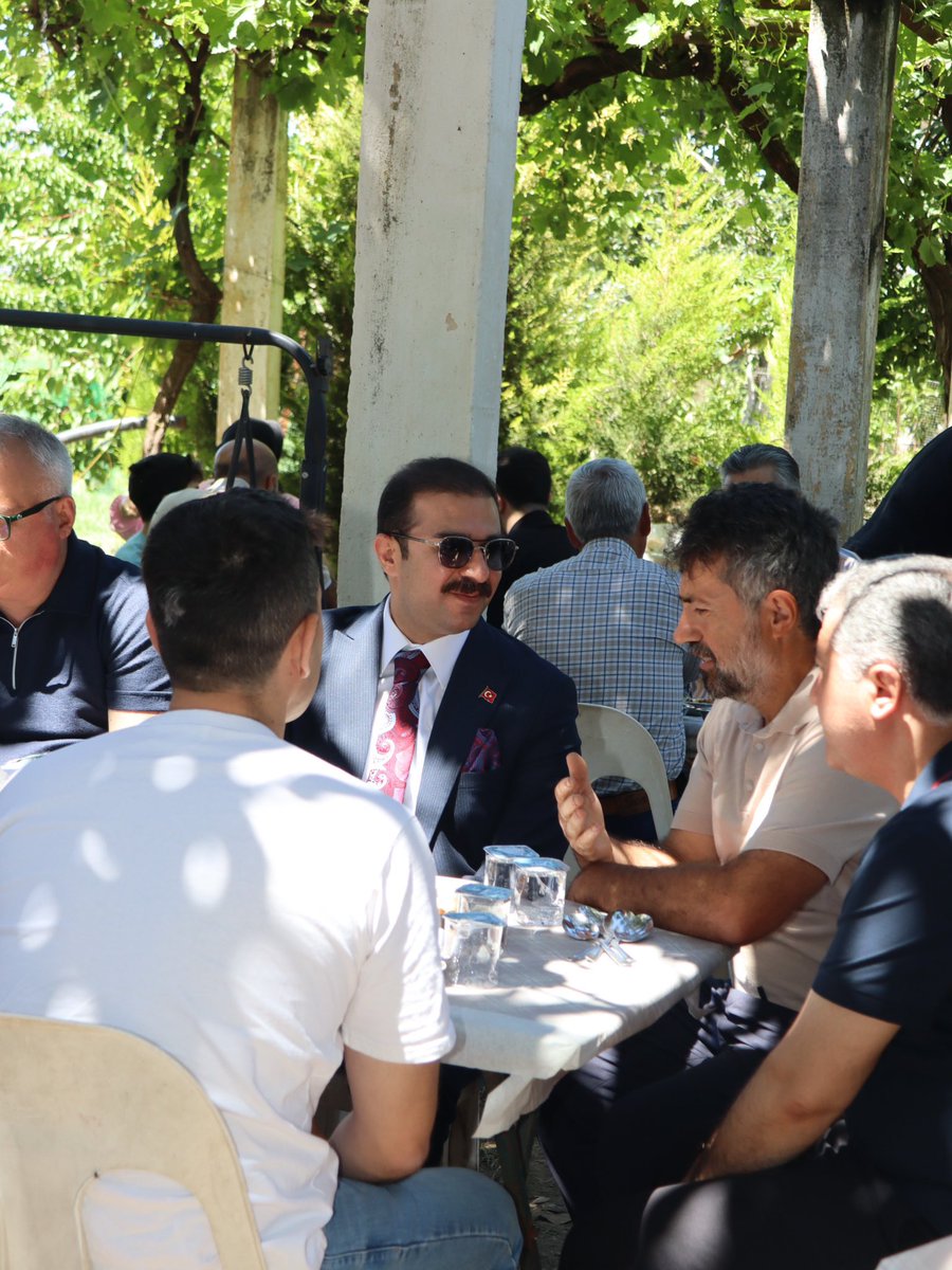 RmznTaskin's tweet photo. Bayramlar Bir Arada Olunca Güzel ♥️

Küçük ailesinin düzenlediği programda hemşehrilerimizle buluştuk.  

Bayramlaştık, hasret giderdik, muhabbet ettik.  🤝 https://t.co/eVsPNL3U0s