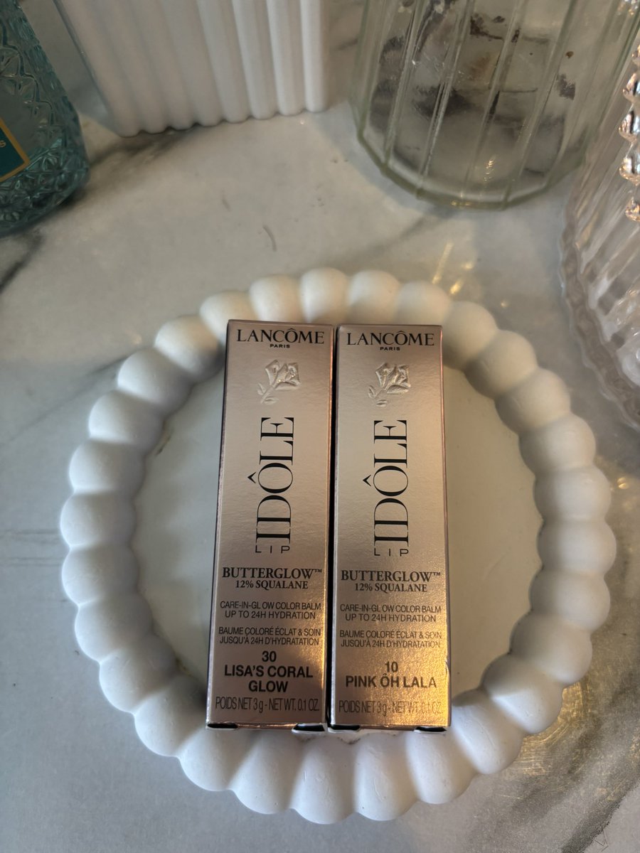 MekkanD's tweet photo. ส่งต่อ (New) มือ 1 แท้ 💋 Lancome Lip Idôle Butterglow Balm พร้อมส่ง แท่งละ 800. -

✨ สี 10 Keep It Glowy – ชมพูนู้ดใส ๆ ปากดูอิ่มฟู สุขภาพดี
✨ สี 30 Lisa’s Coral Glow – คอรัลละมุน ขับผิว ทาได้ทุกวัน

เนื้อนุ่ม ชุ่มชื้น ฉ่ำวาว💖

#lancome #lipidole #ส่งต่อลิป #lipbalm https://t.co/2zTbo9nrgw