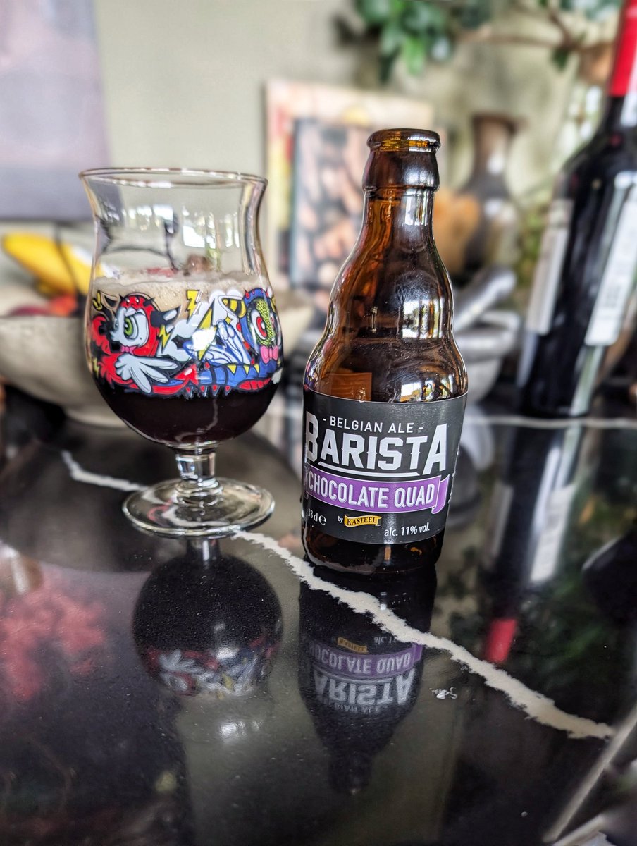 Metaalhoer's tweet photo. In a world that's gone to shit thank food for Belgium and their ace beers. This is the best quadruple money can buy.  ✊ https://t.co/8oh8C7aWaU