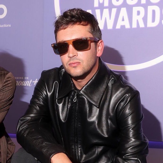ppaladito's tweet photo. you can tell he felt cool as fuck with his little sunglasses 😭😭 https://t.co/0h6eRqt4LO