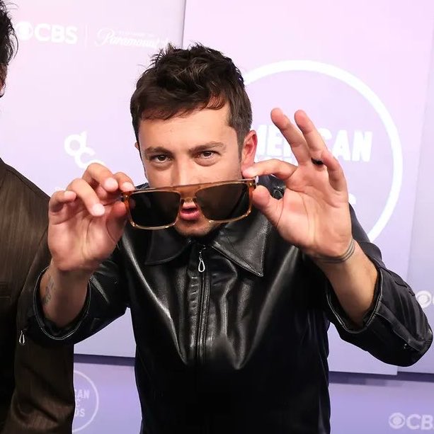 ppaladito's tweet photo. you can tell he felt cool as fuck with his little sunglasses 😭😭 https://t.co/0h6eRqt4LO