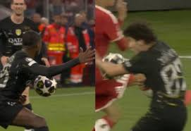 GremlinsOff's tweet photo. Non contents d'être dopés aux dollars du Qatar, il faudrait ne siffler main que pour le Paris SG et que chaque finale de LDC soit un match arrangé avec des plots qui se laissent marcher dessus tout le match comme l'Inter.  #PSGARS #TeamPSG https://t.co/1HaVXRqHDW