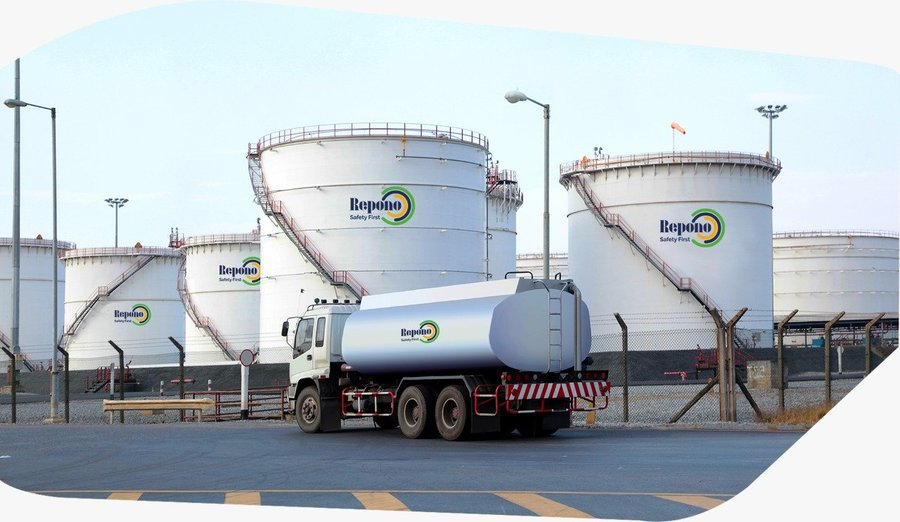 rajuidesai's tweet photo. Repono Ltd : CMP: Rs 60- SME
1) Specializing in storage solutions for the oil and petrochemical sectors.
2)  It has signed an MoU with Schmidt Logistics GmbH (Germany) to offer global PMC and design services.
3) Yearly sales and Np both up..
4) Order book already at 240 Cr.
5) Takeover Storeflex Pvt Ltd, which MD says, will bring huge order in next couple of months.
6) " Repono" is a brand name.
7) Available at only 9.37 P/E.
8) Repono Mathura Terminals Private Limited, a step-down subsidiary company of Repono Limited (“Company”), has entered into a longterm arrangement/agreement with Reliance Industries Limited in relation to development and operation of a common user Petroleum Oil terminal in Western Uttar Pradesh.

Do your DD. Take your Call!!
Check website- read all announcements!