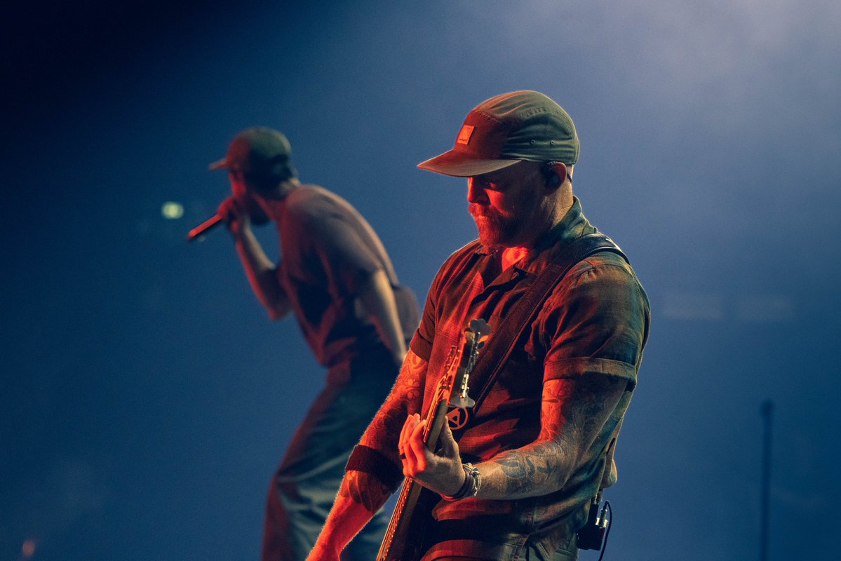 LINKIN PARK tweet media