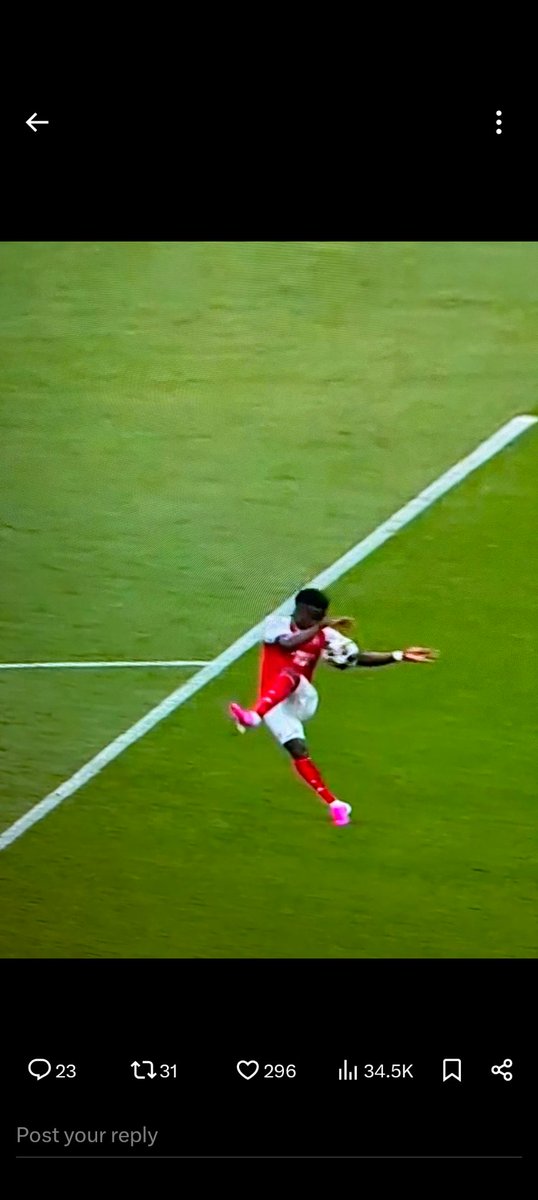 afro_ash's tweet photo. @OnlyTaf And they are saying this is not a pen. Come on. https://t.co/y3HFEuhwhJ