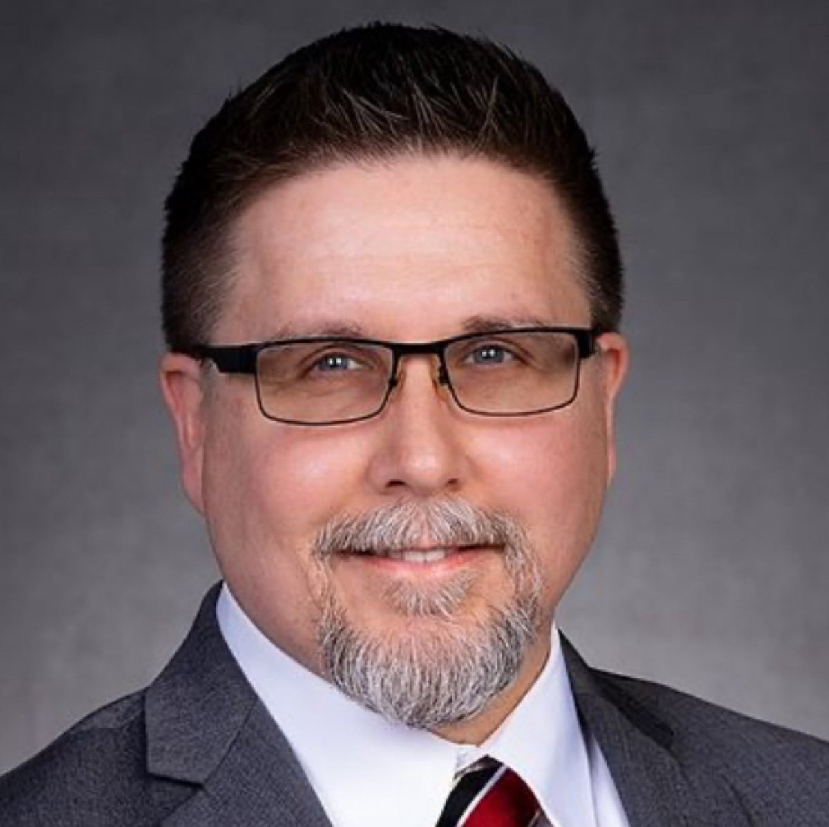 CardioMetaboSci's tweet photo. Planning your agenda for Tuesday, June 2 at ISHR-NAS? Steven Jones (pictured) kicks off Session 11: Fibroblasts/ Fibrosis at 11:30 am in the lakeshore room, where he will discuss recent work from his laboratory examining post-myocardial infarction ventricular remodeling. https://t.co/7DH1nNlcPY