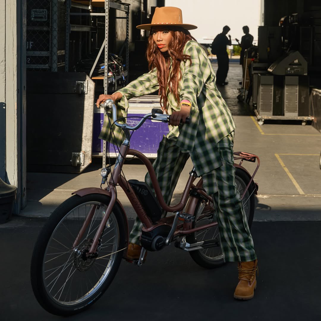4everBrandy's tweet photo. I love you PHILLY!!!!! See you soon!!!!! 💛☀️⭐️🤞🏽♾️ 

#DREAMACTIVATED
#brandyREWIND1994-♾️
#brandyROOTSPICNIC2026
#rootspicnic 
#brandy1994-♾️ https://t.co/c9a2TmivMq