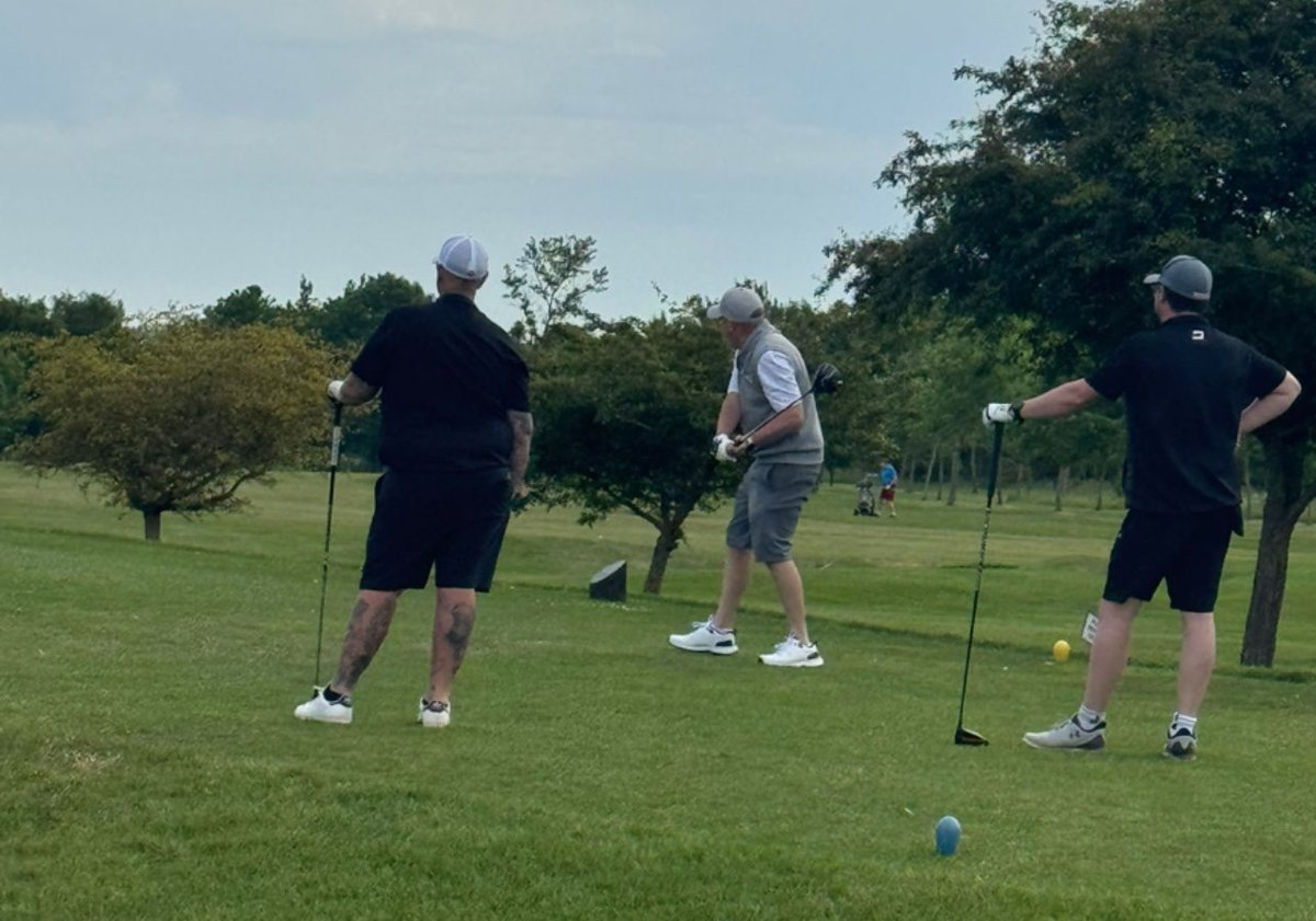 StamfordAFC1896's tweet photo. 🏌️‍♂️☀️ 𝓖𝓻𝓮𝓪𝓽 𝓭𝓪𝔂 𝓸𝓷 𝓽𝓱𝓮 𝓒𝓸𝓾𝓻𝓼𝓮

On Friday, we hosted our first Golf Day in years at Rutland Water Golf Course — and what a fantastic and enjoyable event it was ⛳️ 

😎 Glorious weather and great company made it a fantastic event from the first tee to the final putt made 

A huge thanks to everyone who took part 👏 - we’re already looking forward to the next one! 

 #GolfDay | #StamfordAFC | #Networking