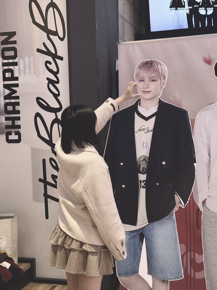 온하 tweet media