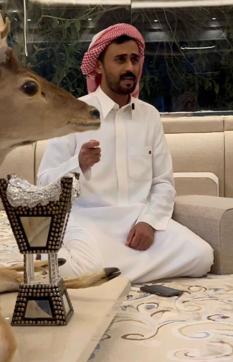 Moha2096's tweet photo. ليلة جميلة تزينت بفرحة عادل بن هيف، الله يجعلها بداية حياة مليئة بالسعادة 🤍 #زواج_عادل_هيف @adel_haif https://t.co/qZN9v1bidx