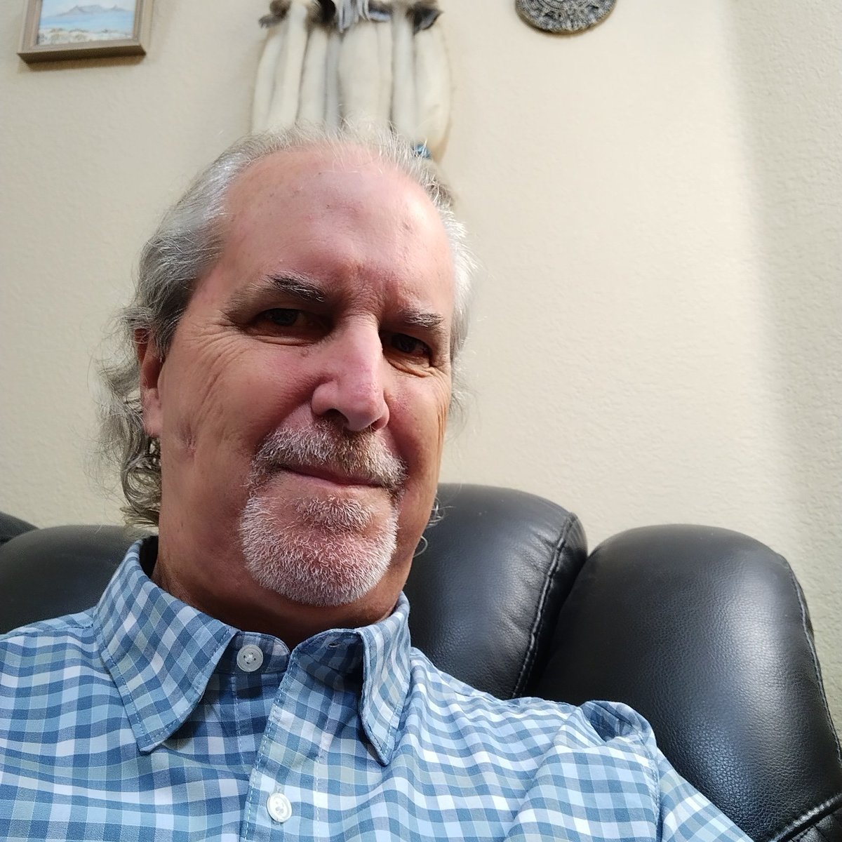 BrianDavidLowe's tweet photo. #NewProfilePic https://t.co/xFTJBFur63