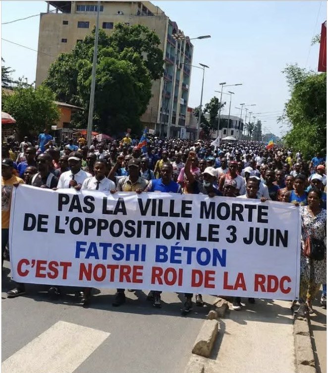 OdimbaJohnny's tweet photo. Le peuple commence à s’exprimer … https://t.co/dRHDwkO8gB