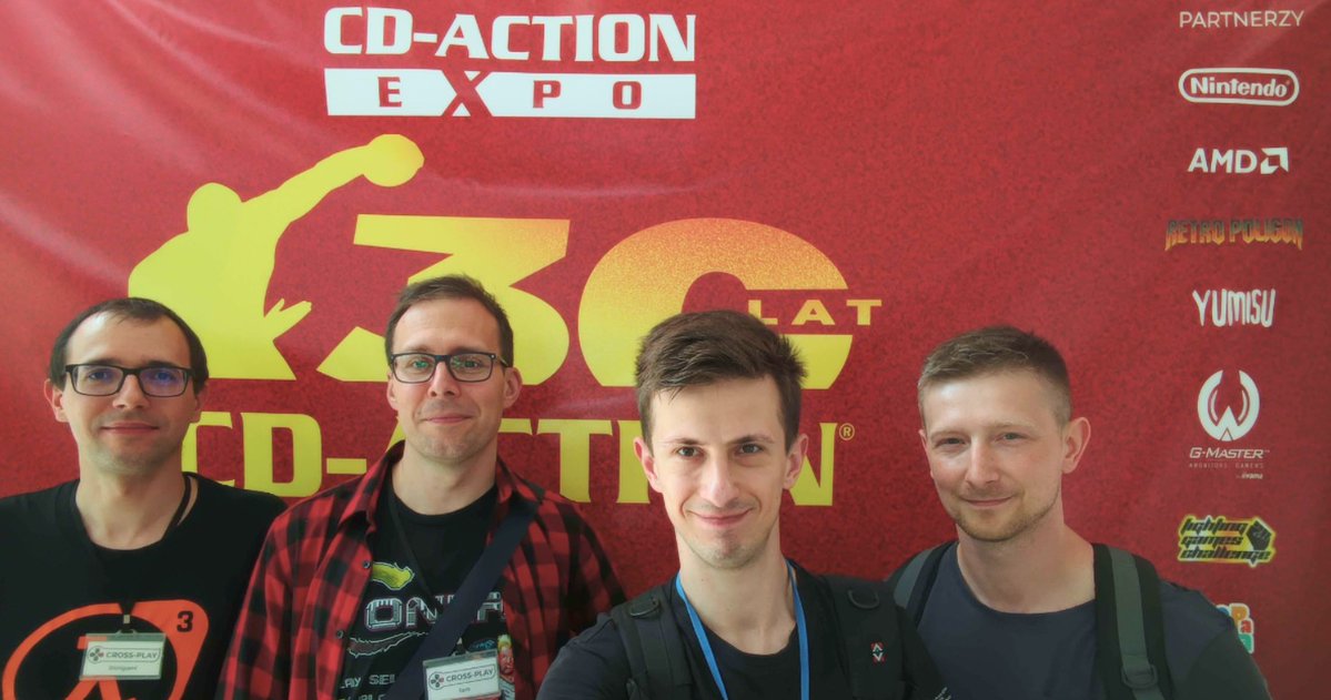 Cross_Play_pl's tweet photo. Ekipa Cross-Play melduje się z targów CD-Action EXPO 2026 w Łodzi 🔥
Fantastyczna atmosfera, mnóstwo ciekawych prelekcji, wiele stoisk z grami i pamiątkami. Wzięliśmy udział w kilku panelach dyskusyjnych z twórcami gier, a także w spotkaniu z redakcją @cdaction.
#EXPO #Łódź #CDA https://t.co/SH5z2xnh6f