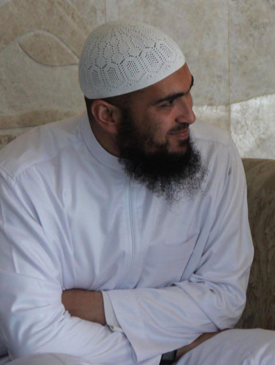 amarr1424's tweet photo. الشّيخ المجاهد المفوَّه الدّكتور: أبو محمود نائل، 
عامٌ مضى، مذ أن فقدت الأمّة أحد علماءها ورجالاتها العِظام.. https://t.co/oDx3LgIfdD