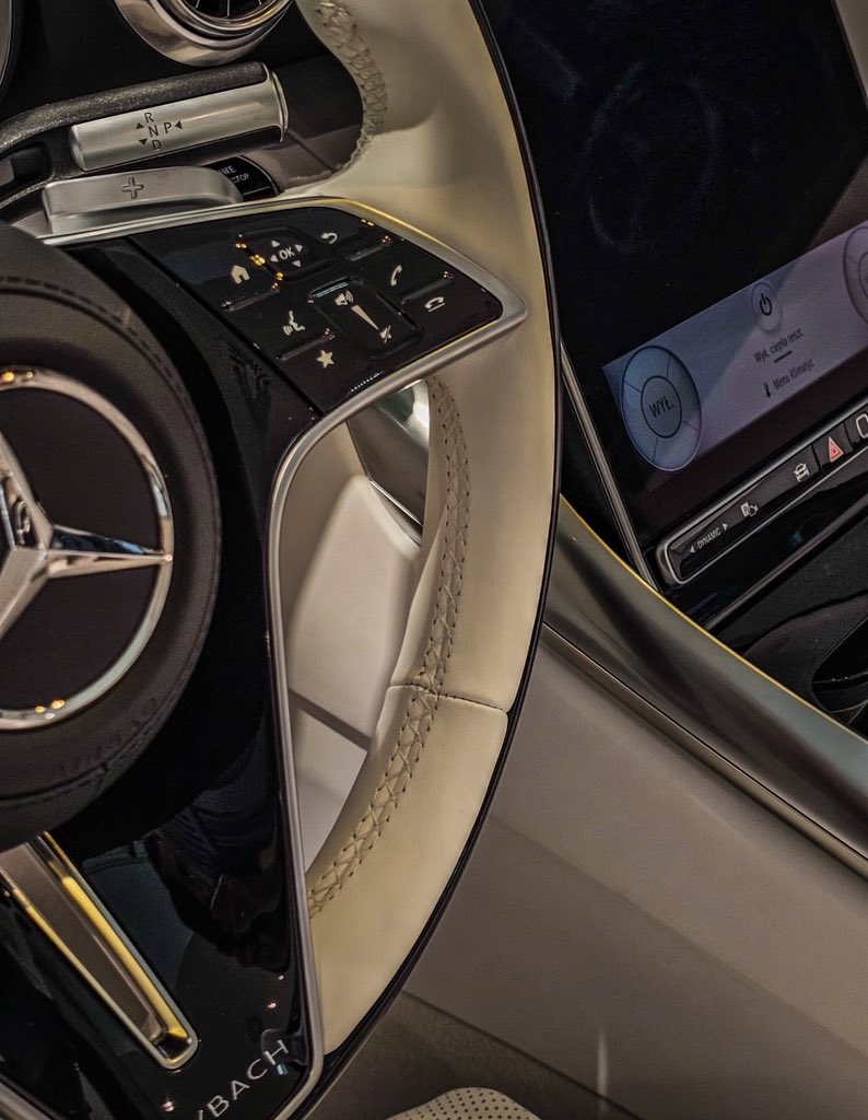 proxy63s's tweet photo. Luxury or nothing https://t.co/iyuFKsSKU8