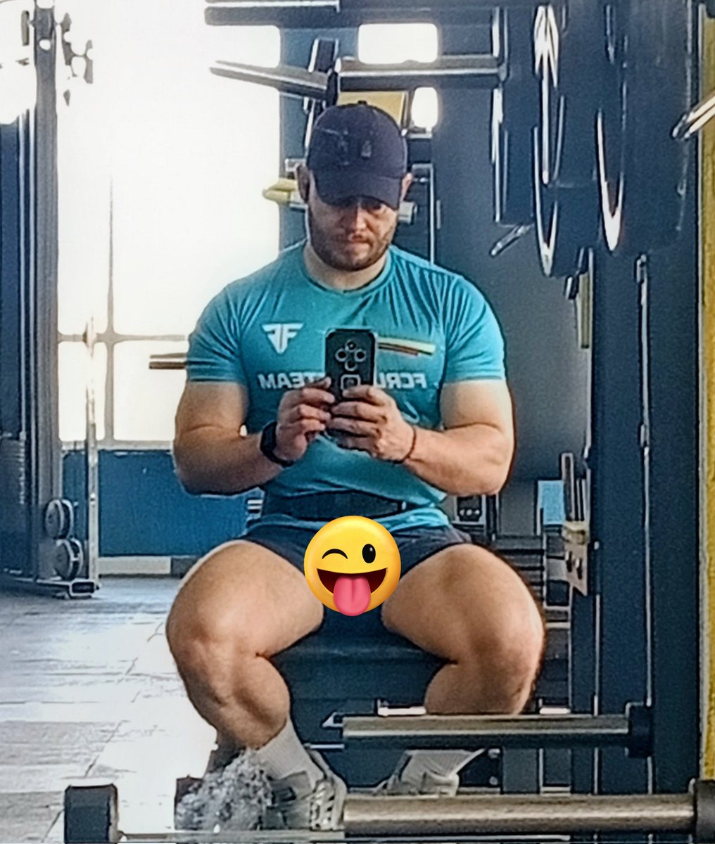 Georgealpha83's tweet photo. 😉🩲🤷🏼‍♂️ https://t.co/wGzjfWuU6I https://t.co/Me7excbPww