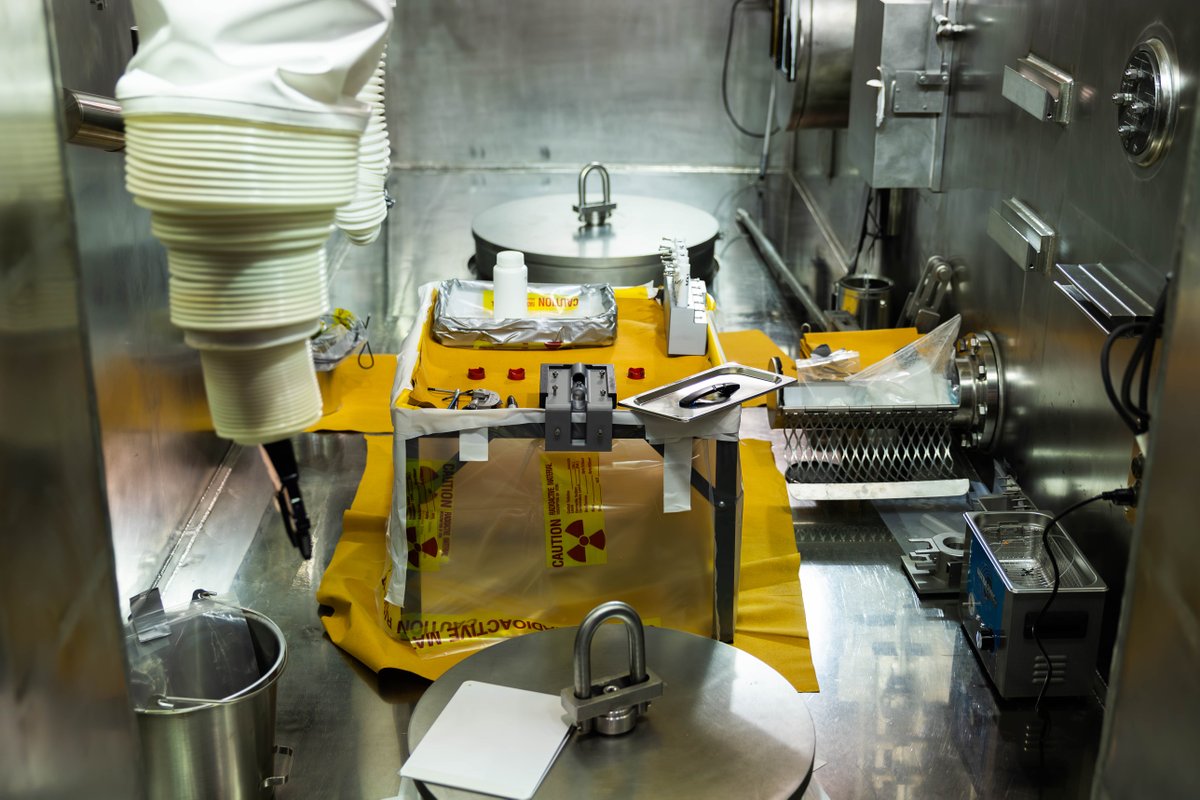 INL's tweet photo. .@INL's Structural Properties Lab became fully operational in late January. ⚛️
SPL is the first new #HotCell in the @ENERGY complex in over four decades. It's equipped with scalable space for growth and safe material manipulation: https://t.co/8exzSBTfCP
#Nuclear #NuclearEnergy https://t.co/z0kY5Zf9PI