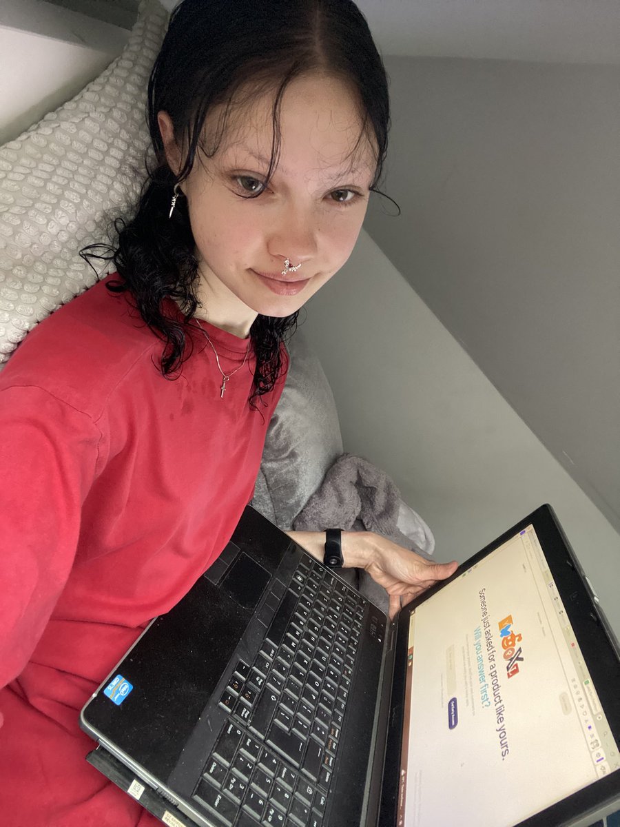 alicja tweet media