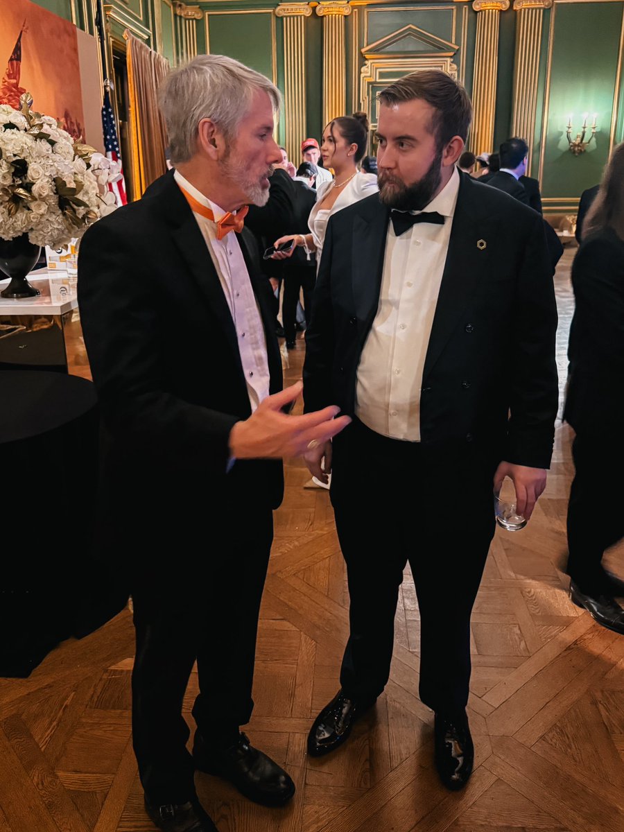 michaelbrom's tweet photo. @coinbureau @ChrisBarrett $link $strc https://t.co/9X2Otit5rx