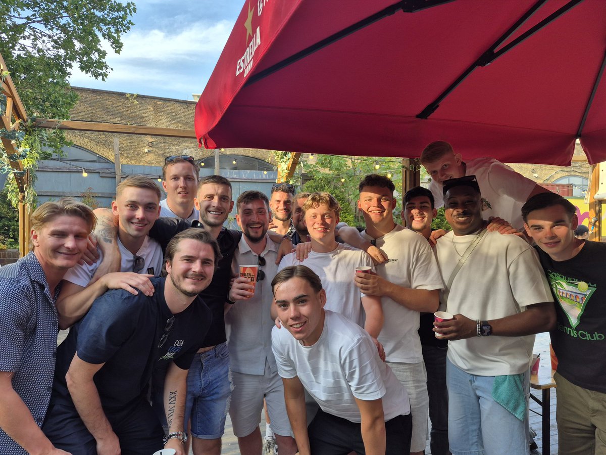 knighty1gk's tweet photo. @BasTownFC https://t.co/b3H0NXdnfN