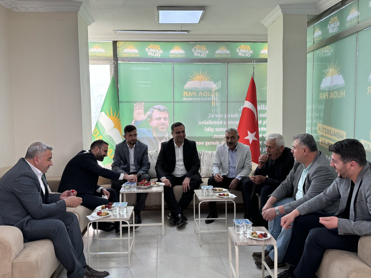 AvSerkanRamanli's tweet photo. İl Başkanımız Davut Şahin ile birlikte Sason İlçe Başkanlığımızın açılışını gerçekleştirip teşkilat mensuplarımızla bayramlaştık.

Samimi ve güzel bir atmosferde geçen programın hayırlara vesile olmasını diliyorum. https://t.co/P74kHvfBF1