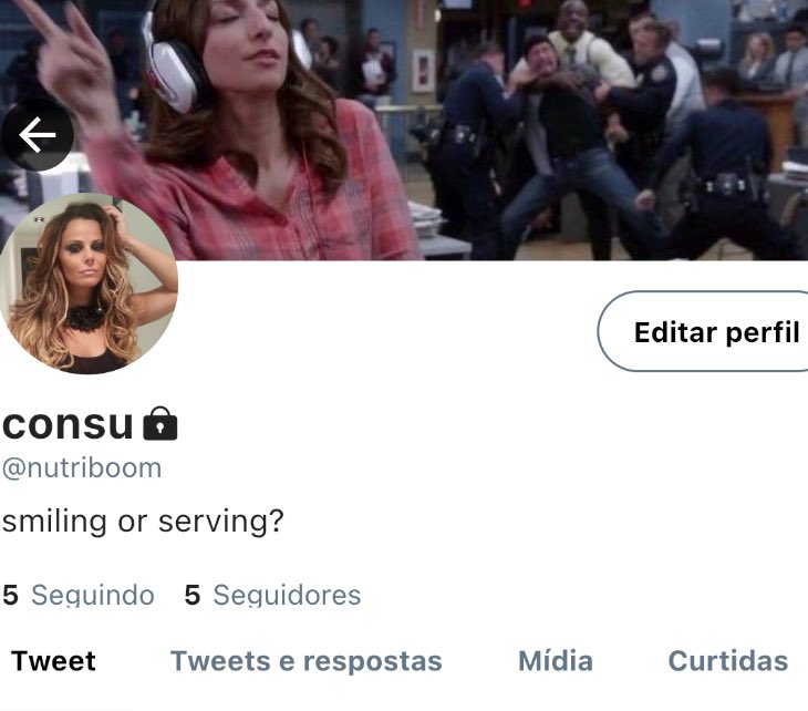 luloquce's tweet photo. • Consuelo estudante de nutrição 22 anos. https://t.co/vE7JwSxqc4