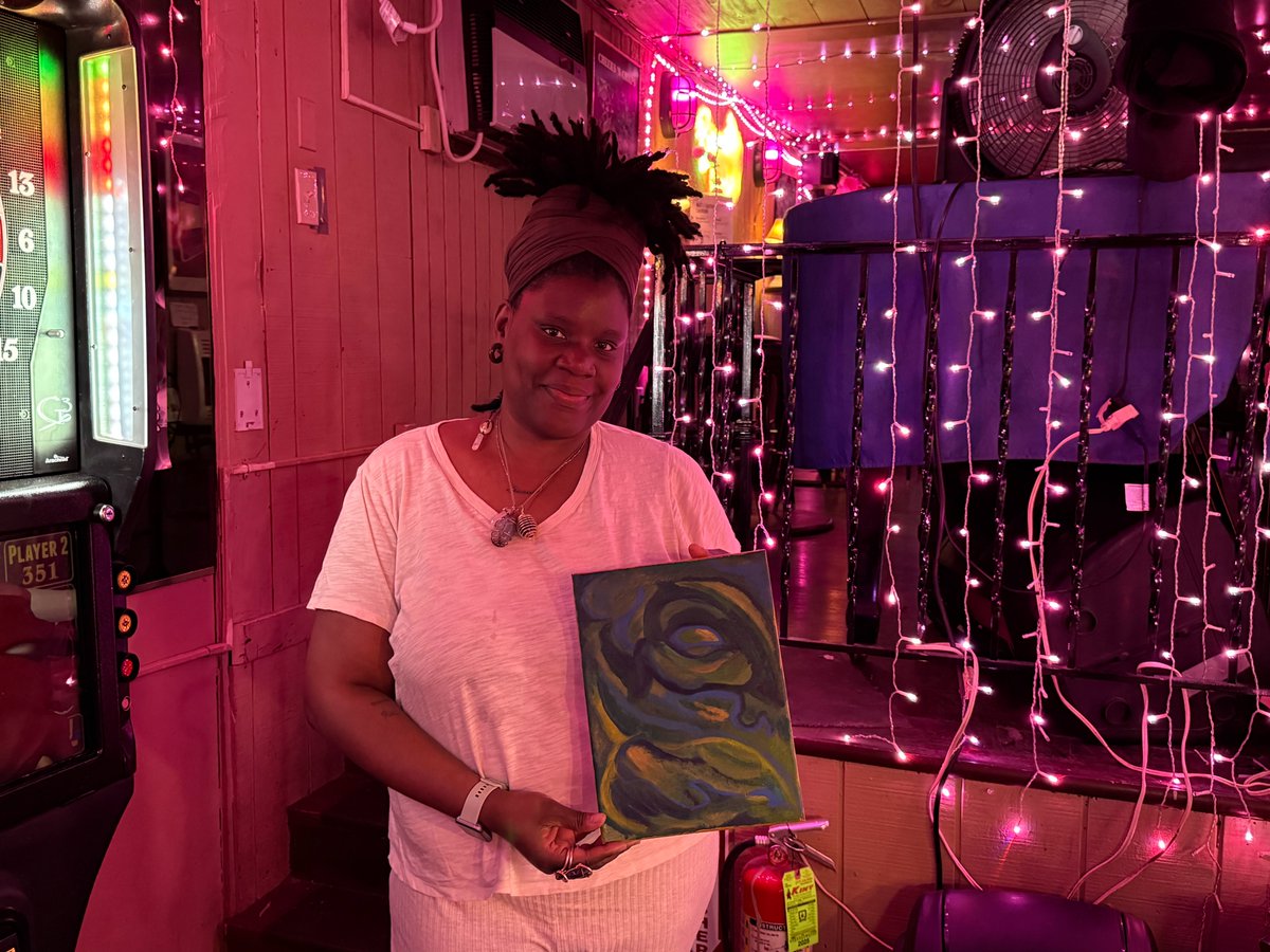 craigscanvases's tweet photo. #cocktailsandcanvases #artwork #acrylic #sipandpaint #sipandpaintparty #accessing #abstraction #abstractart #abstract_art #abstractartwork #pridemonth #Pride2026 #rainbow #rainbowreflections #thebrownstonelounge #brownstonelounge #harrisburgartist #controlledchaos #craigscanvases https://t.co/C3JsKnqrb8