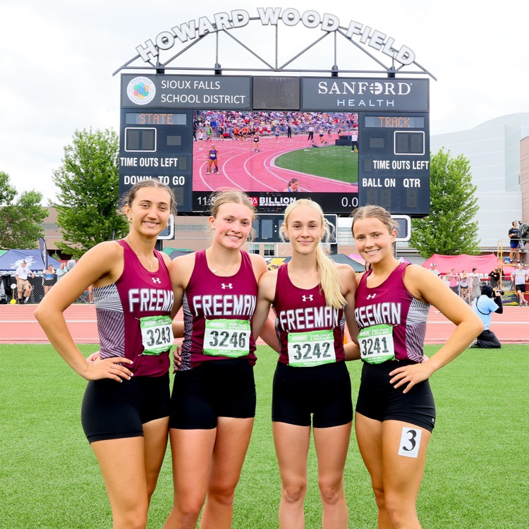 FreemanFlyers's tweet photo. 𝗙𝗟𝗬𝗘𝗥 𝗚𝗜𝗥𝗟𝗦 𝗙𝗜𝗡𝗜𝗦𝗛 𝟯𝗥𝗗! 

🏃‍♀️🔥 Girls 4 x 200 M Relay ran a strong final and took 3rd overall in Class B! 
Relay members include Cadence Hofer, Rylee Peters, Landrei Baker and Vaida Ammann!!! 

YES, LADIES!!!🙌🏻

📸 Photo credit Jeremy Waltner https://t.co/wyyRVFhfpb