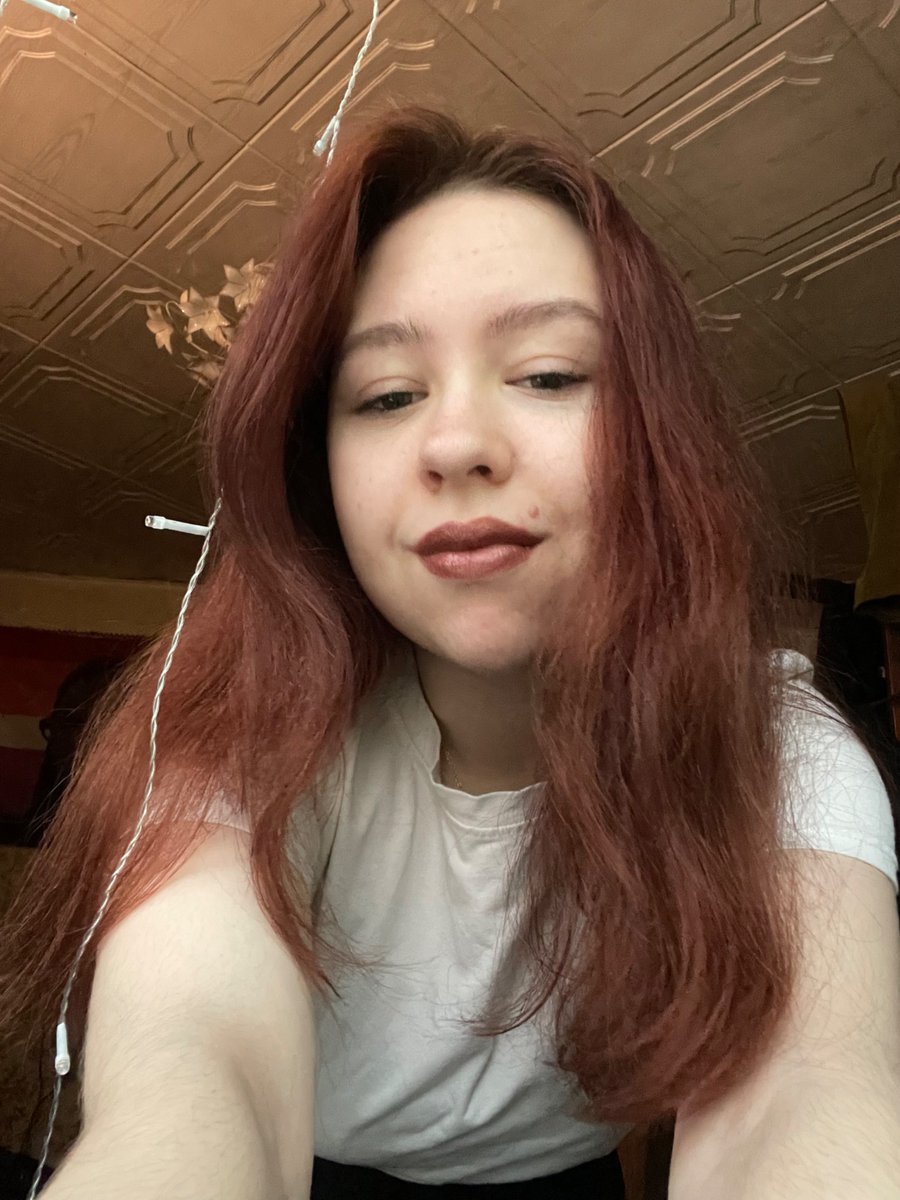 jesngvlj's tweet photo. For some reason I can’t unsee myself in Swann. I have no idea why. 

I mean when I see her it clicks so much. https://t.co/7RJZ35aPX3
