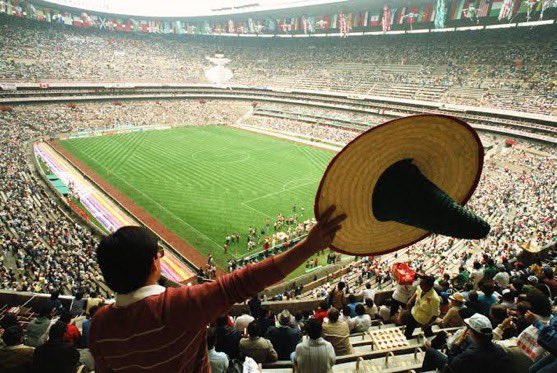 serapiobruni's tweet photo. Hoy hace 40 años, Justo a esta hora,  comenzaba el mundial de fútbol #México86. Dios, gracias por haberme permitido vivirlo y verlo. 

@MexicoCity26 @FIFACollect https://t.co/lU2lxiIq6l